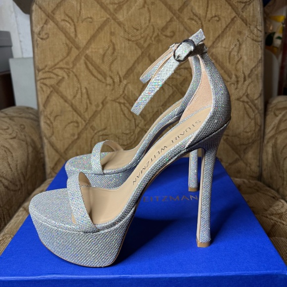 STUART WEITZMAN  Nudist Hollywood Metallic Platform
Sandals In Silver SIZE 8 B - Picture 2 of 9